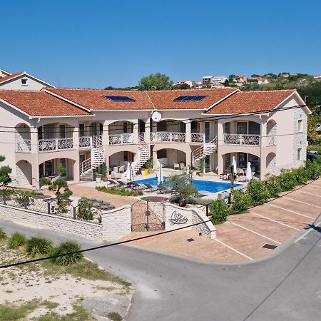 Villa Luka Lopar Bagian luar foto