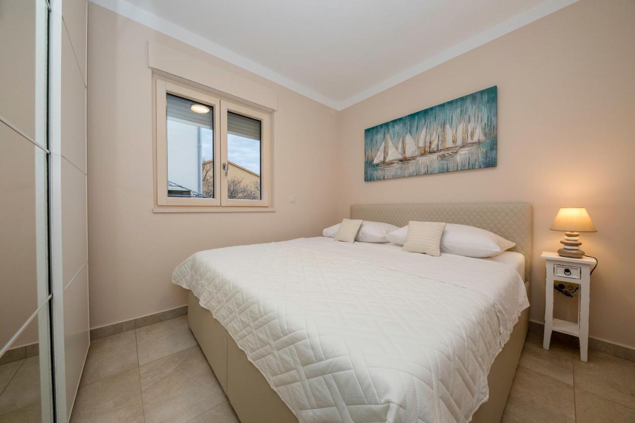 Villa Luka Lopar Bagian luar foto