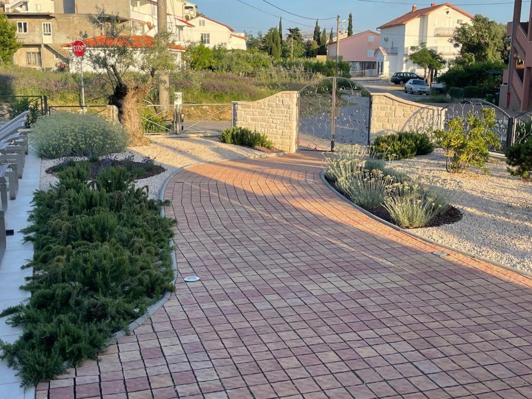 Villa Luka Lopar Bagian luar foto