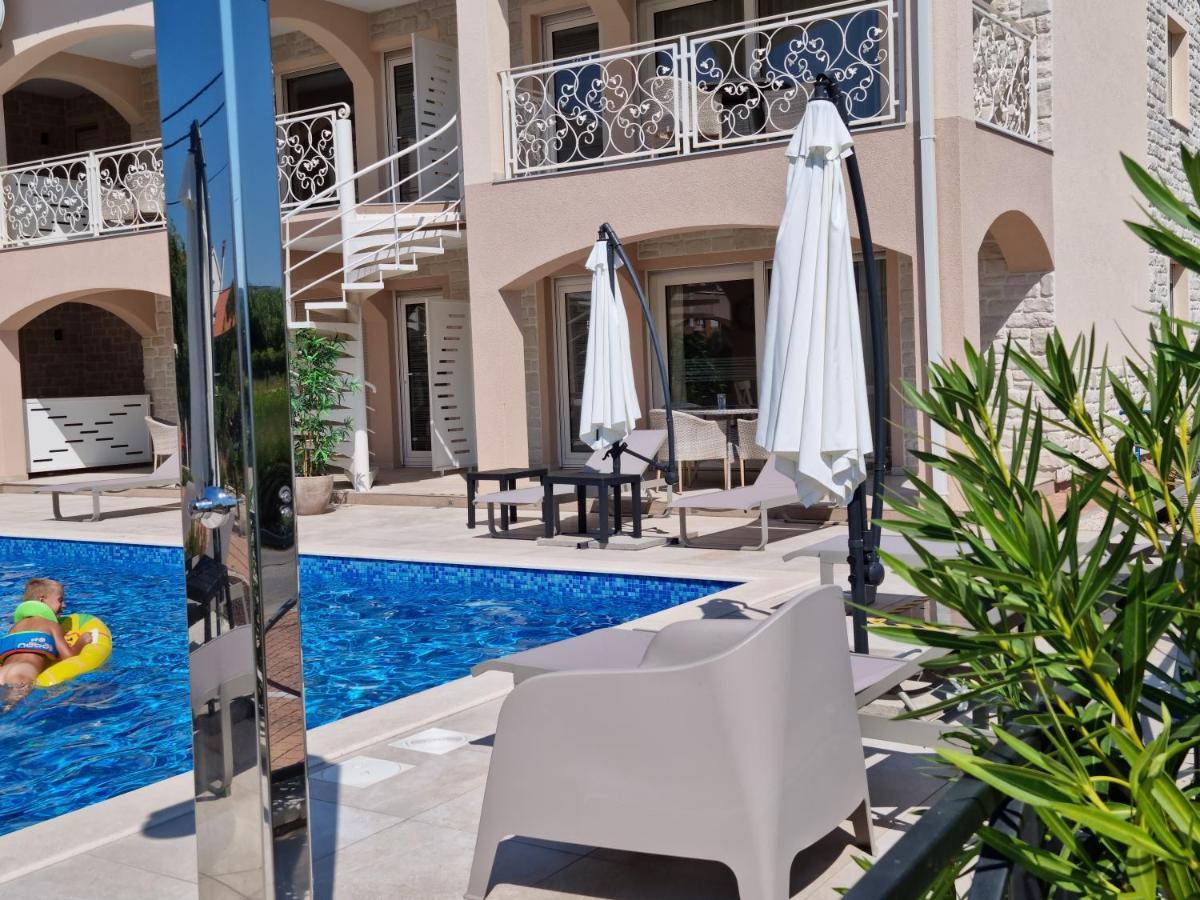 Villa Luka Lopar Bagian luar foto