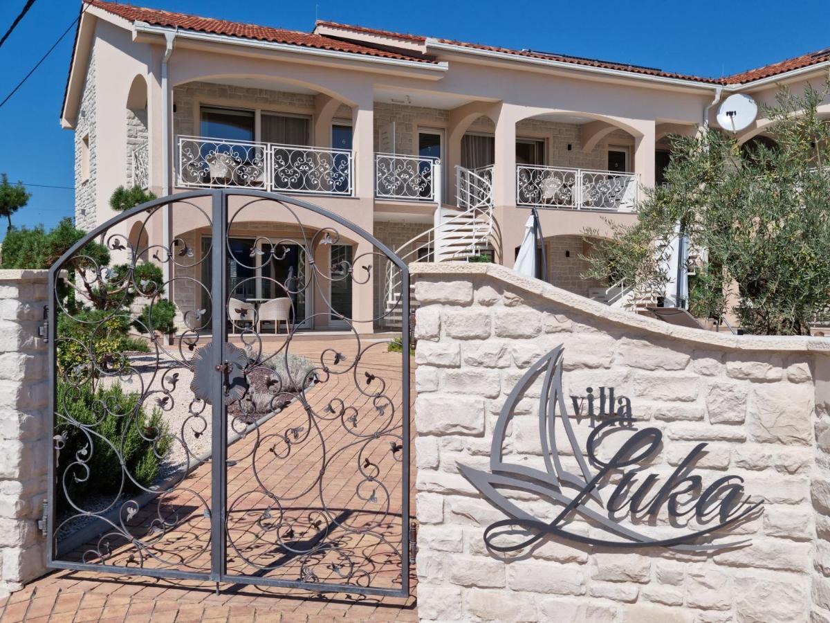 Villa Luka Lopar Bagian luar foto